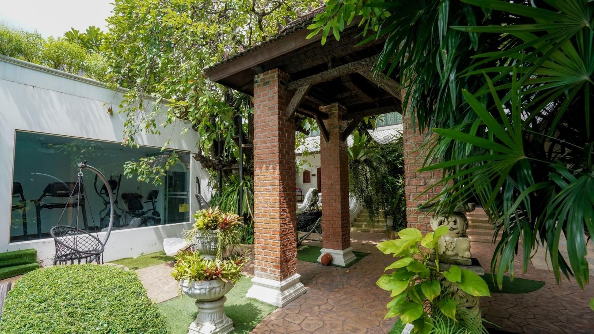 Kodchasri Thani Hotel Chiangmai Чиангмай Экстерьер фото